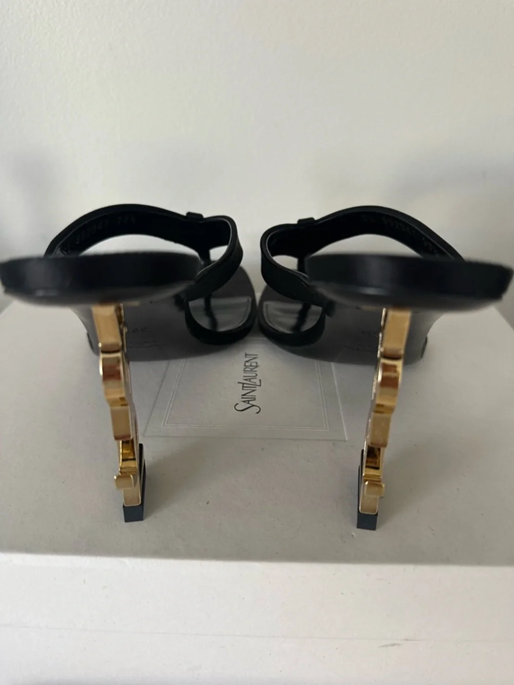 Saint Laurent Thong OPYUM MULES IN SATIN CREPE BLACK 39.5 - Picture 4 of 7